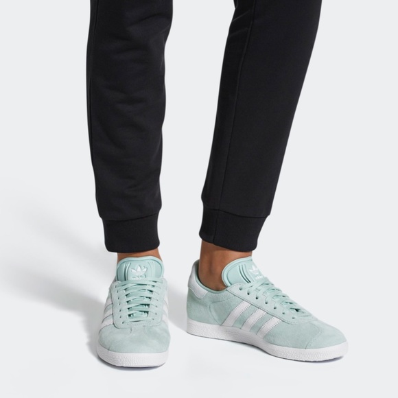 gazelle ash green